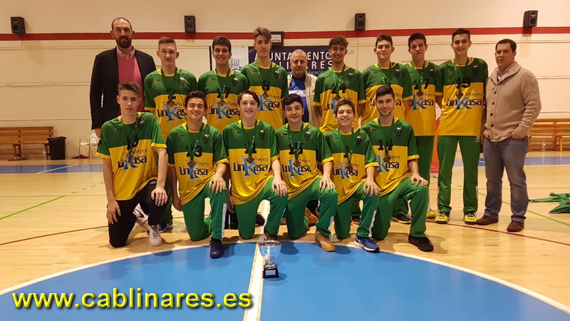 Viajes Linkasa CAB Linares recibe el Trofeo de Campeón Cadete